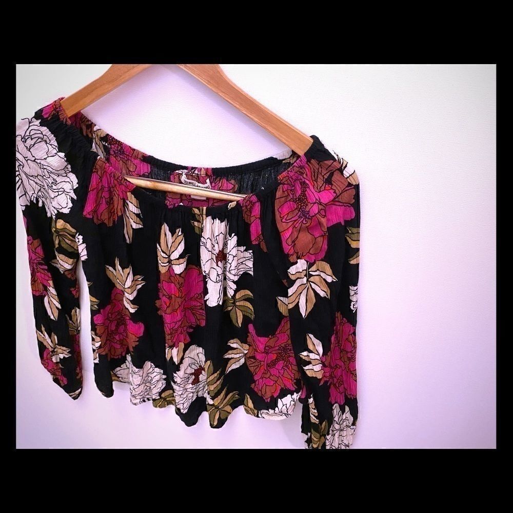 BILLABONG women’s floral top  